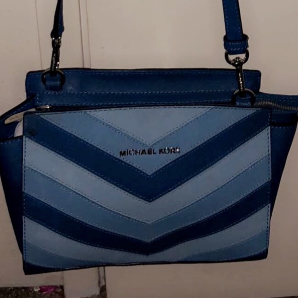 100% Authentic Michael Kors cross body